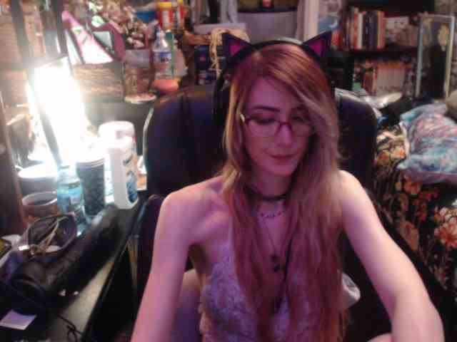 pussyxpaladin webcam