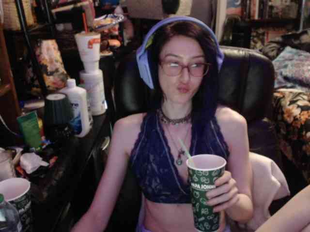 pussyxpaladin webcam