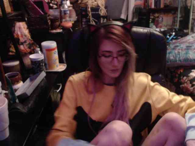 pussyxpaladin webcam