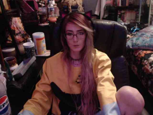 pussyxpaladin webcam