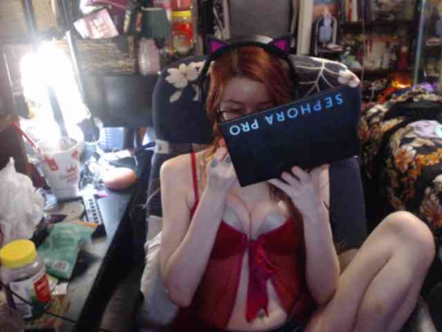 pussyxpaladin webcam