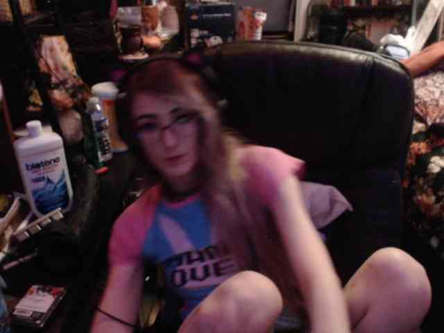 pussyxpaladin webcam