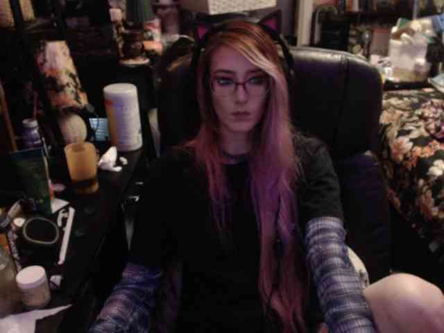 pussyxpaladin webcam