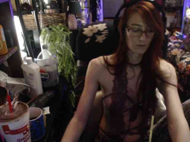 pussyxpaladin webcam