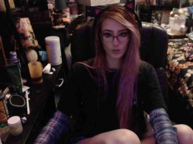 pussyxpaladin webcam