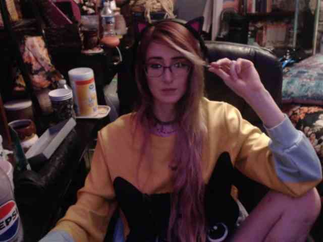 pussyxpaladin webcam
