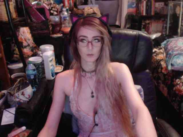 pussyxpaladin webcam