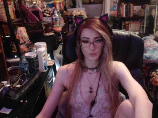 pussyxpaladin webcam