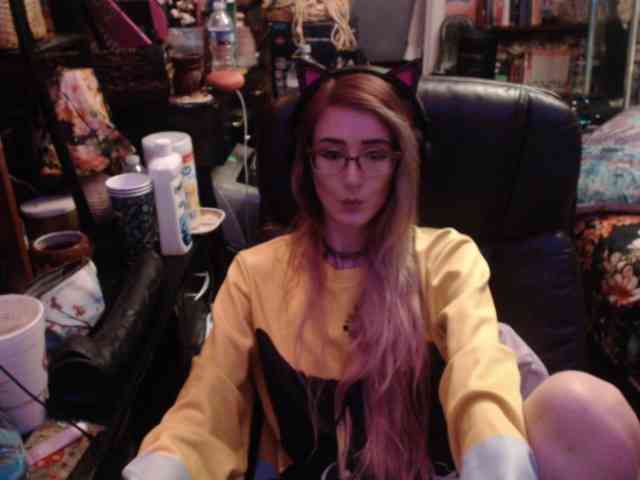 pussyxpaladin webcam