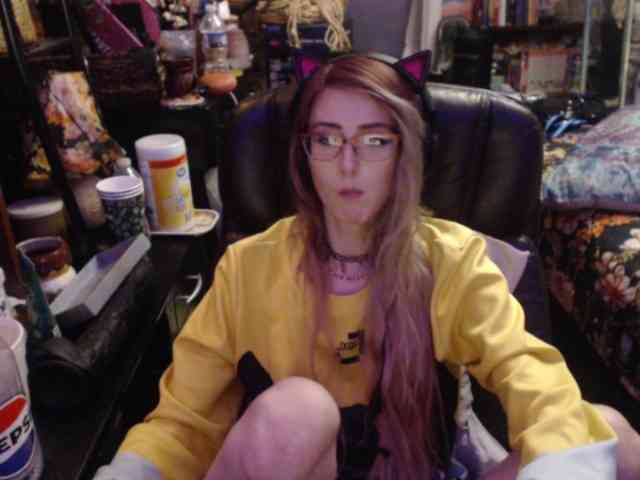 pussyxpaladin webcam