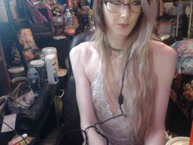 pussyxpaladin webcam