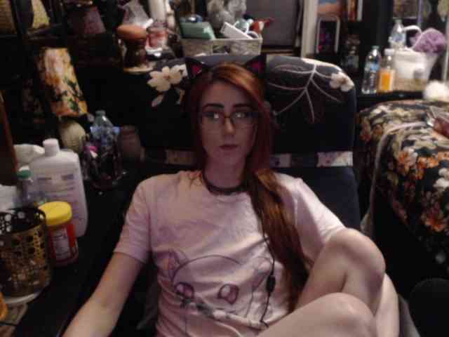 pussyxpaladin webcam