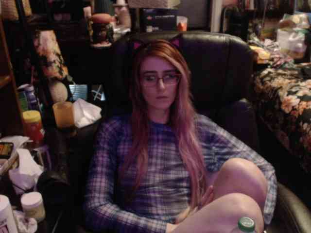 pussyxpaladin webcam