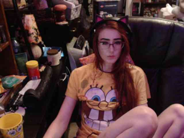 pussyxpaladin's live room