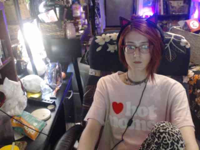 pussyxpaladin webcam