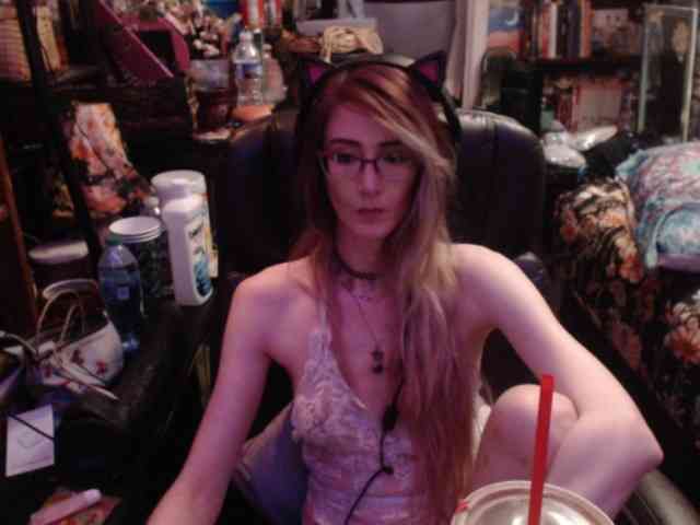 pussyxpaladin webcam