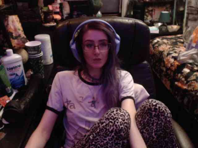 pussyxpaladin webcam