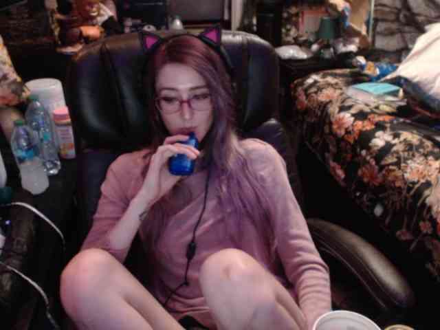 pussyxpaladin webcam