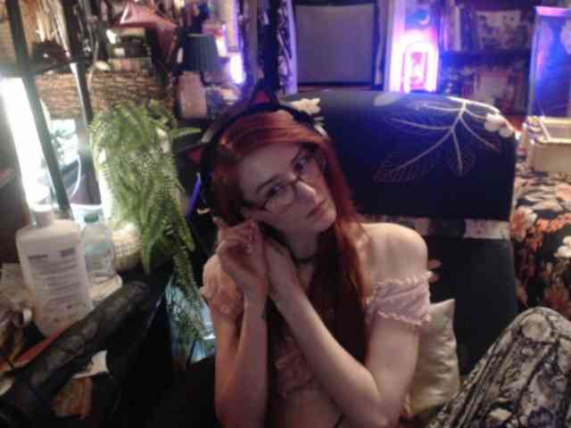 Model: pussyxpaladin