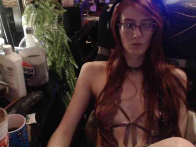 pussyxpaladin webcam