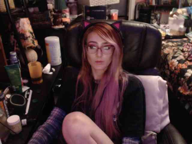 pussyxpaladin webcam