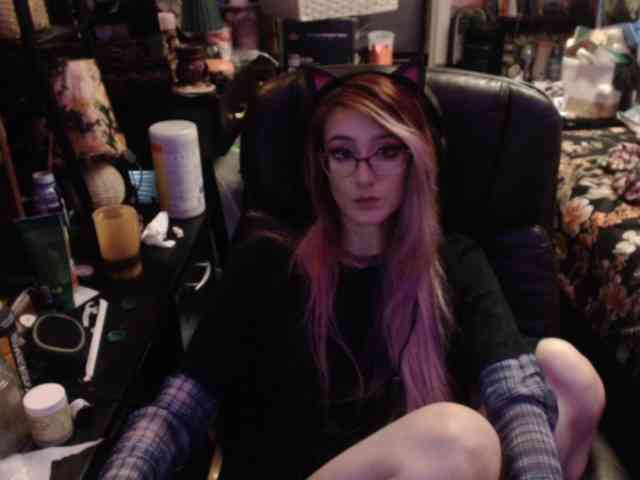 pussyxpaladin webcam