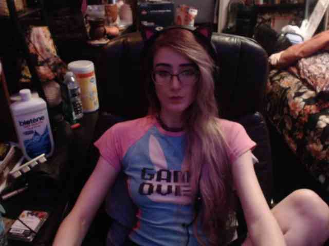 pussyxpaladin webcam