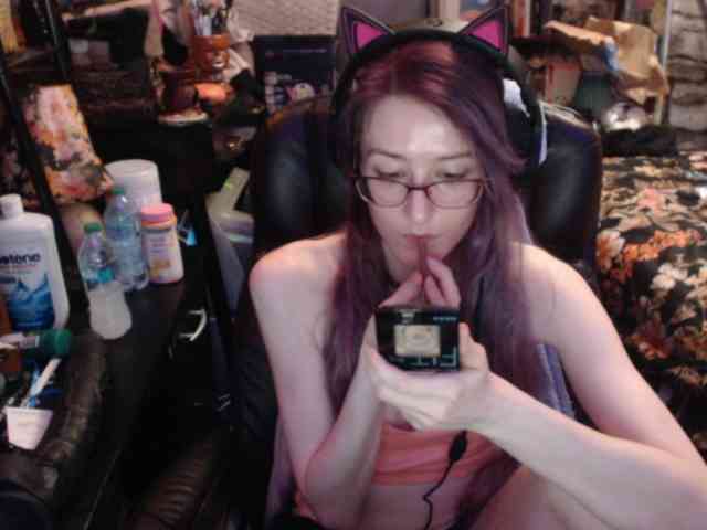 pussyxpaladin webcam
