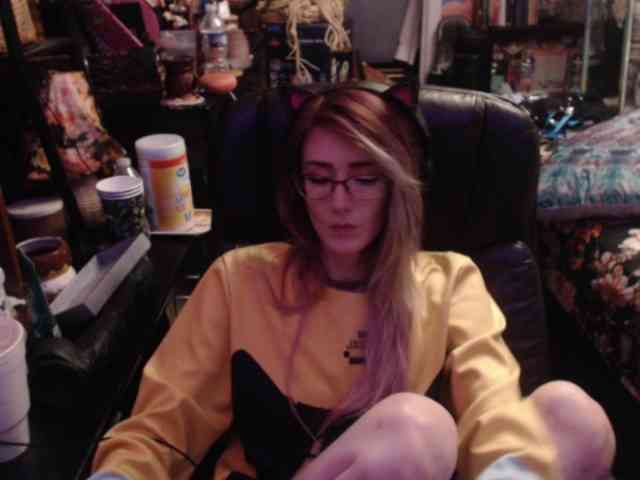 pussyxpaladin webcam