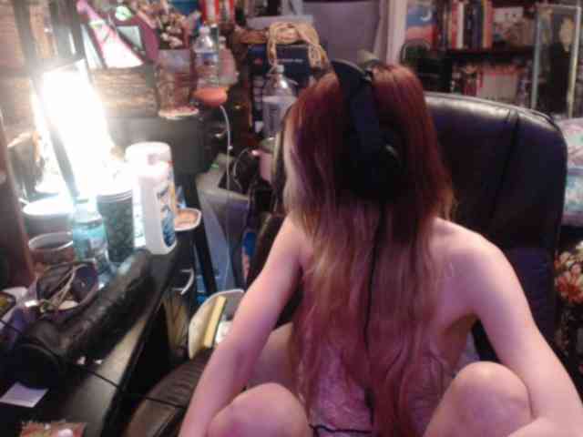 pussyxpaladin webcam
