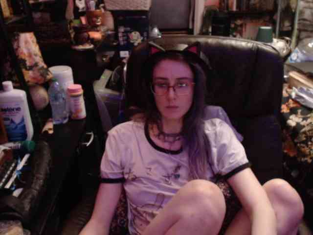 pussyxpaladin webcam