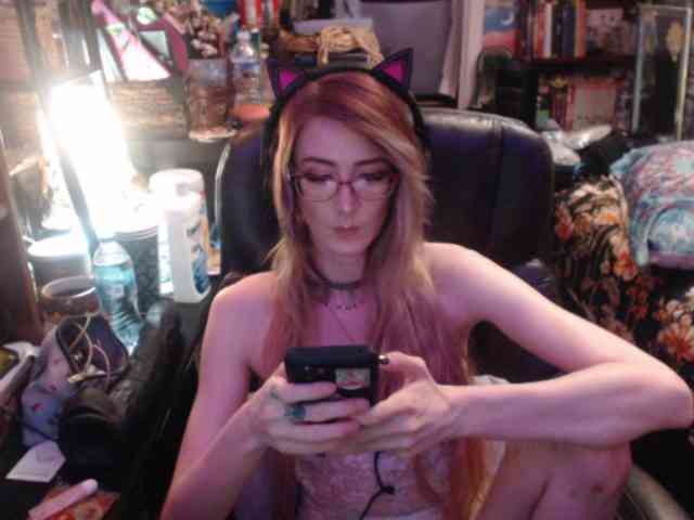 pussyxpaladin webcam