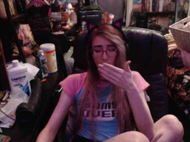 pussyxpaladin webcam