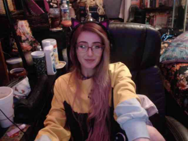 pussyxpaladin webcam