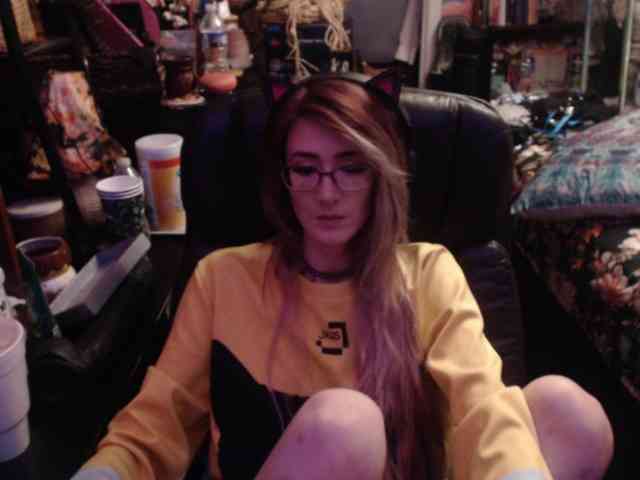 pussyxpaladin webcam