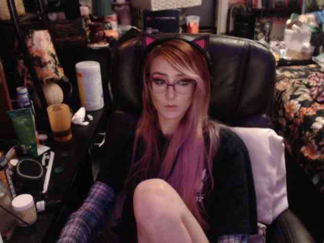 pussyxpaladin webcam