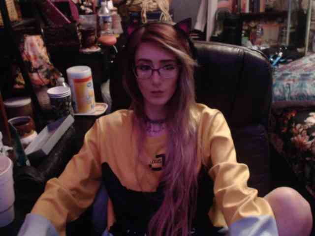 pussyxpaladin webcam