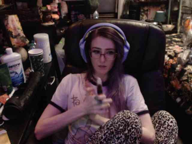 pussyxpaladin webcam