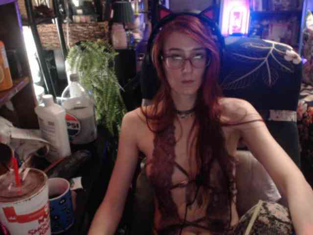 pussyxpaladin webcam