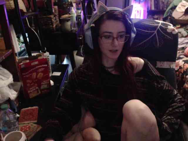 pussyxpaladin webcam