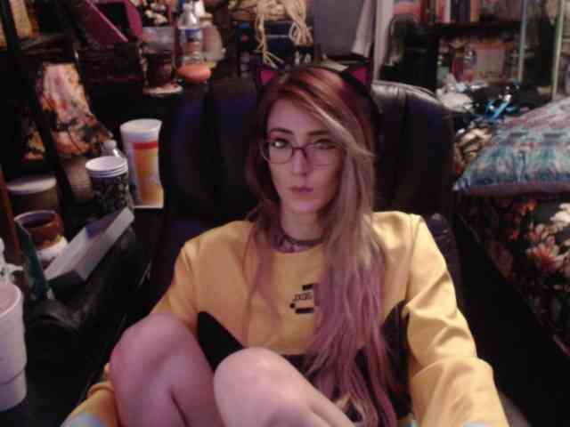 pussyxpaladin webcam