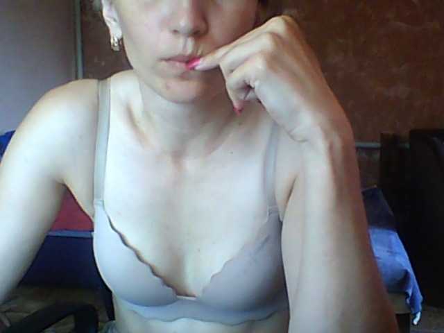 BabyLove4432 live cam on BongaCams