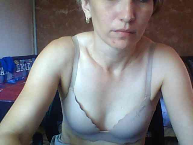 BabyLove4432 webcam