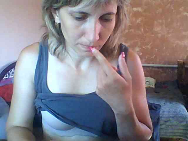 BabyLove4432 webcam