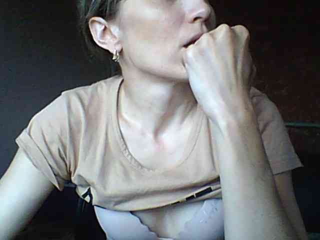 BabyLove4432 webcam