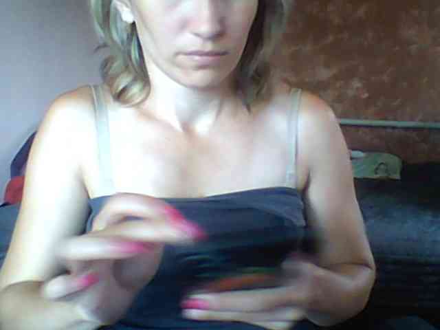 BabyLove4432 webcam
