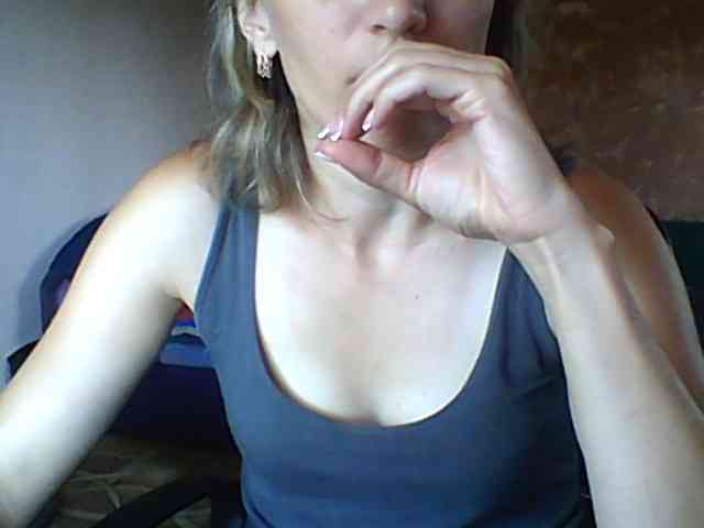 BabyLove4432 webcam