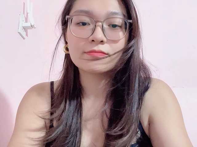 Selena295 live cam on BongaCams