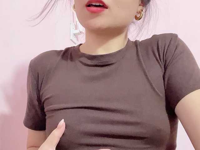 Selena295 live cam on BongaCams