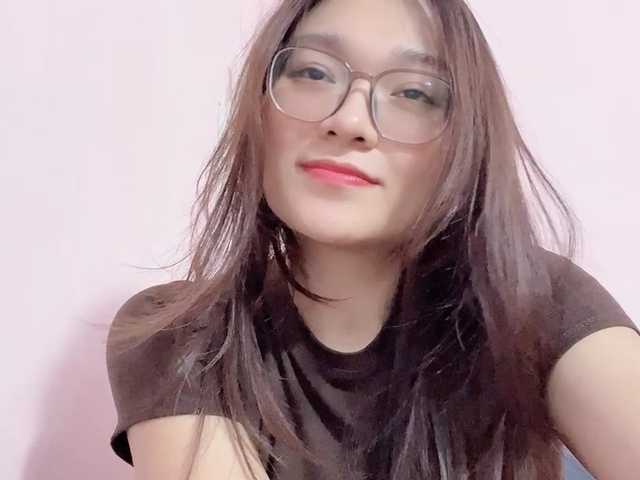 Selena295 live cam on BongaCams